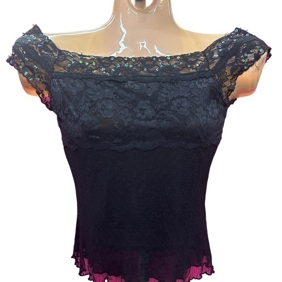 Tops - Cool wear lace top